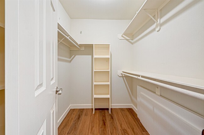 Building Photo - 1201 McDuffie St