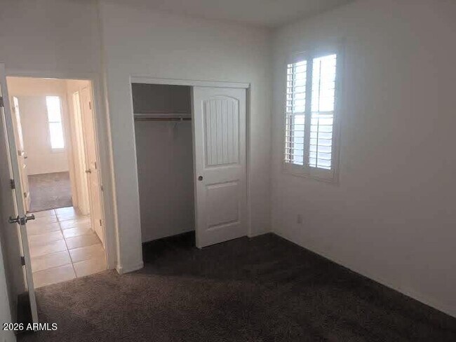 Building Photo - 18541 W Mescal St