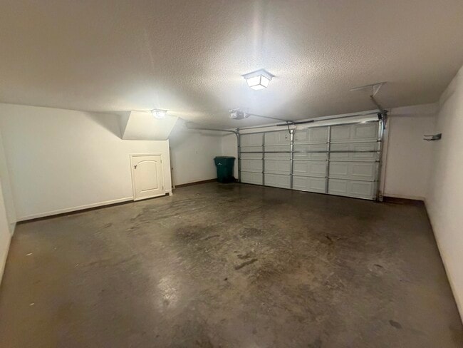 Building Photo - 1345 Raccoon Rd