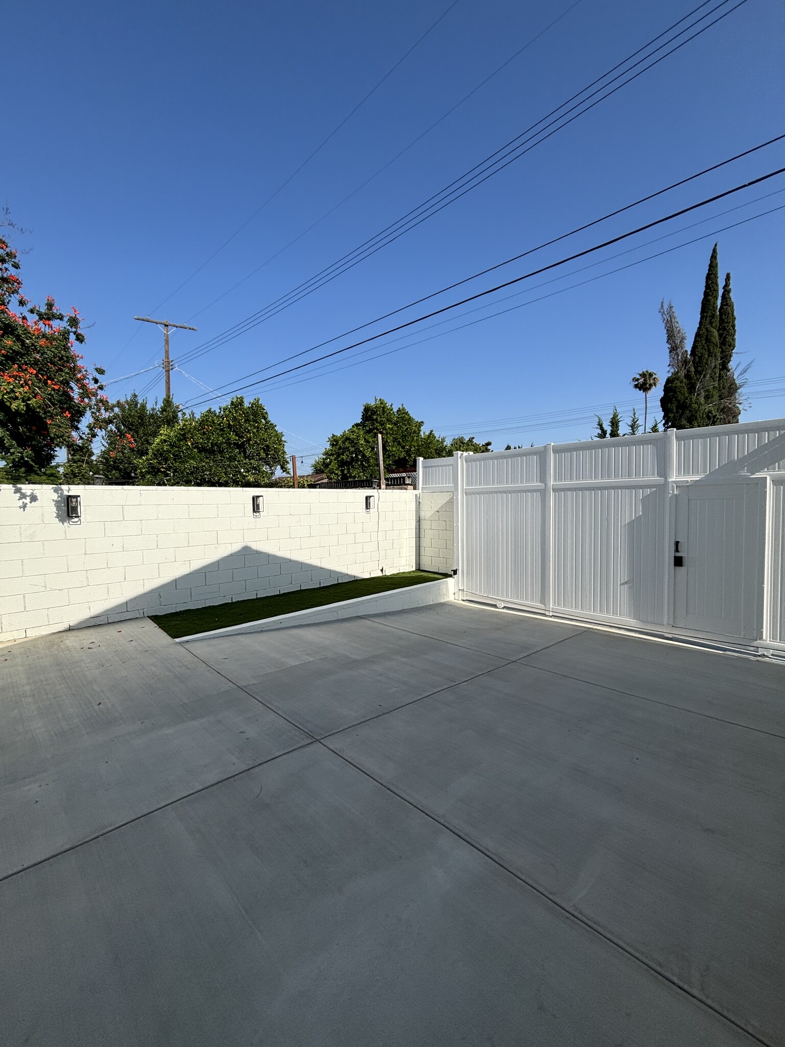 Building Photo - 16102 Calahan St