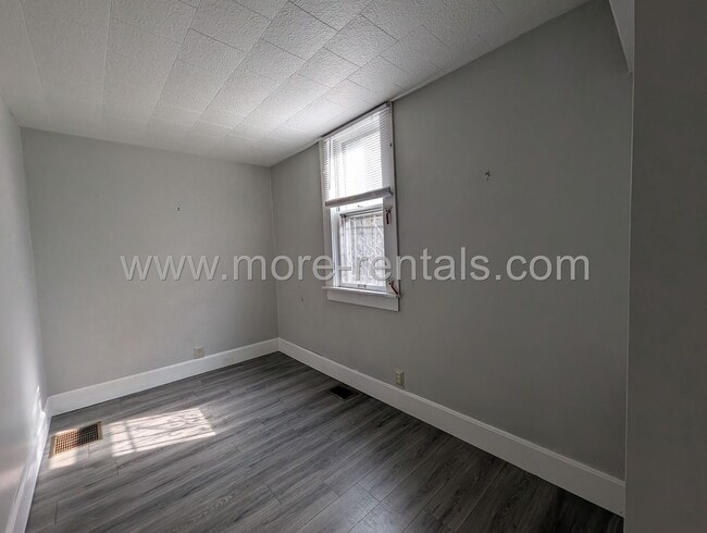 Building Photo - Small German Village Cottage