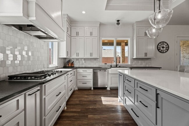 Building Photo - Luxury Home in Kelsey Park