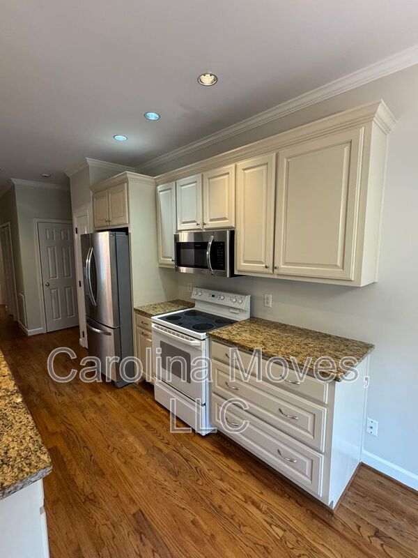 Building Photo - 102 W Field Sparrow Ct