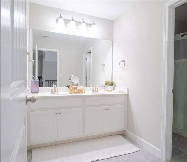 Building Photo - 2720 Canter Meadow Dr