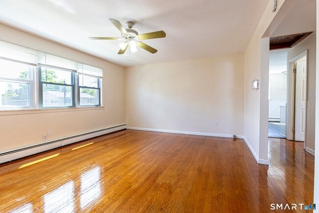 Building Photo - 117 Elizabeth Ann Dr