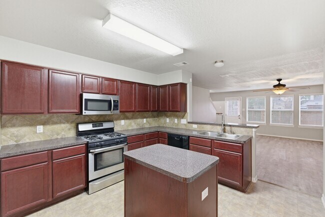 Building Photo - 4910 Conifer Ridge Way