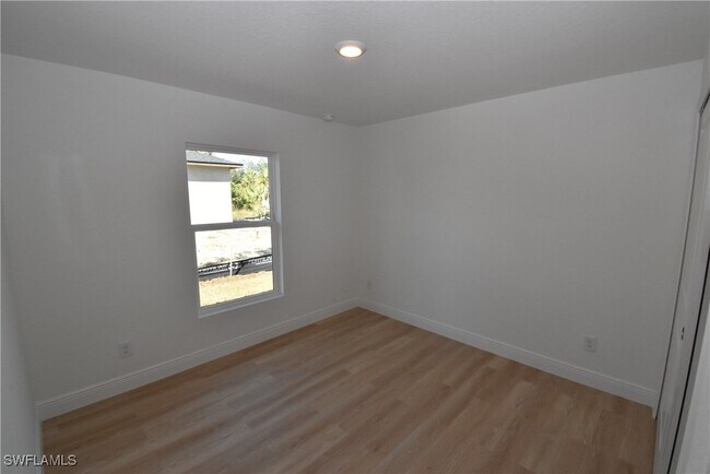 Building Photo - 5221 Mojave Ave