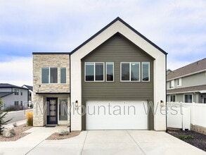 Building Photo - 331 S 680 W