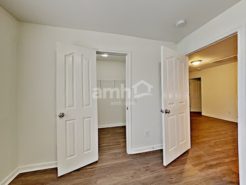 Building Photo - 311 Annadel St