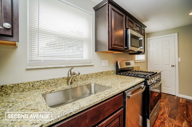 Building Photo - 588 Catskill Dr