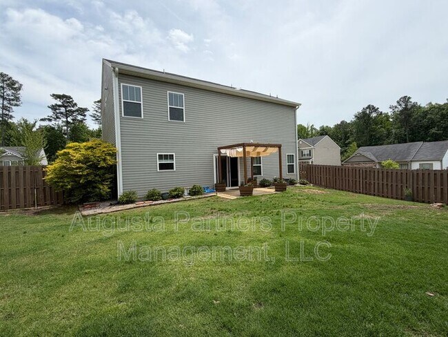 Building Photo - 1008 Swan Ct