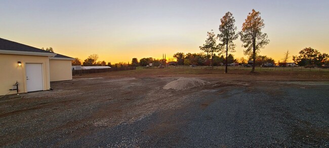 Building Photo - Gorgeous New Construction on Huge Lot!