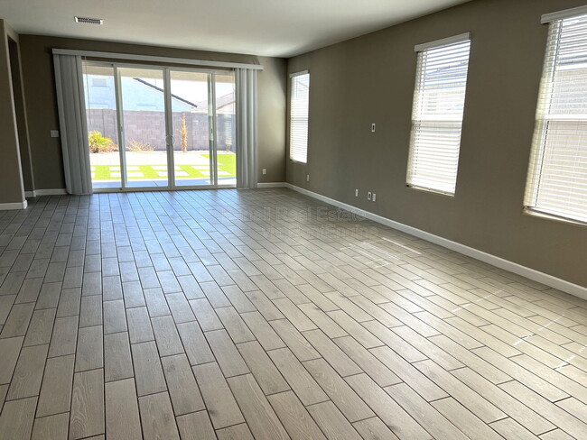 Building Photo - 8213 S 45th Ave