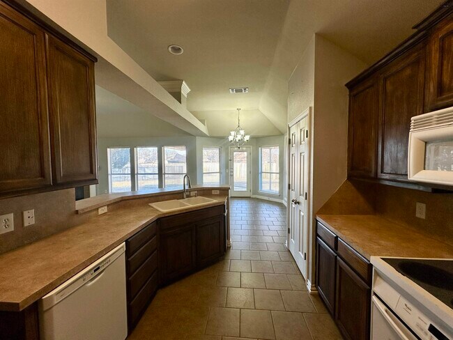 Building Photo - 5214 Sunnybrook Ln