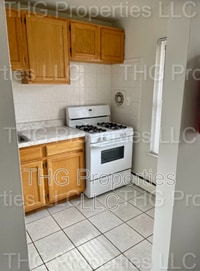 Building Photo - 27-55 Green Street APT# 36B
