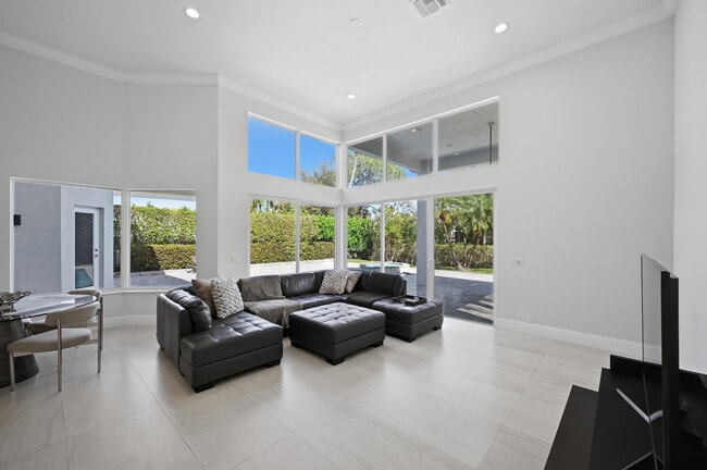 Building Photo - 5006 NW 24th Cir