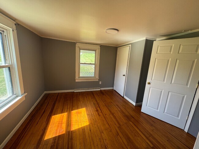 Building Photo - 3209 Swan Pl