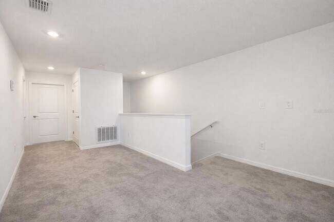 Building Photo - 6090 Shiner St