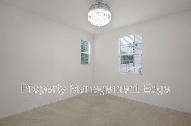 Building Photo - 662 Gemstone Dr