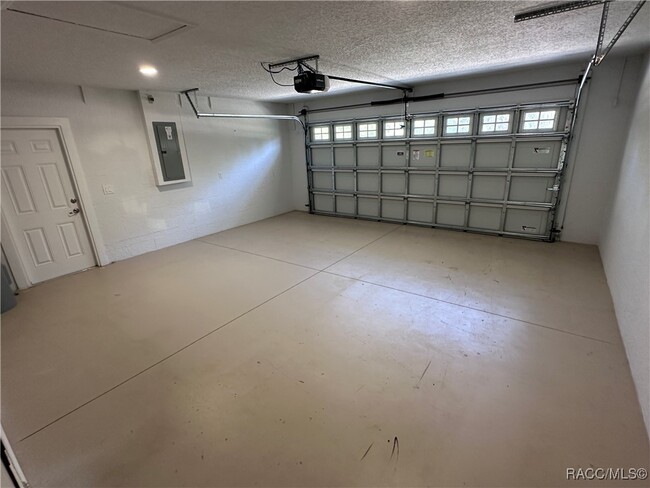 Building Photo - 326 W Bolero Pl