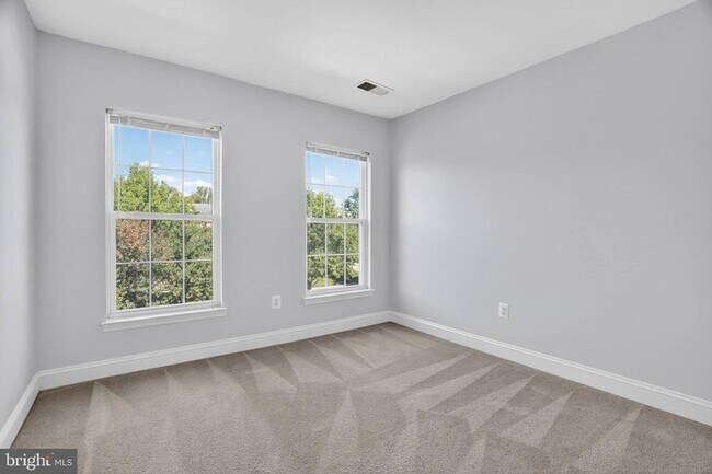 Building Photo - 14637 Argos Pl