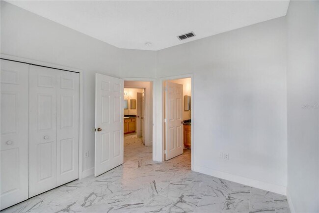 Building Photo - 236 Langham Dr