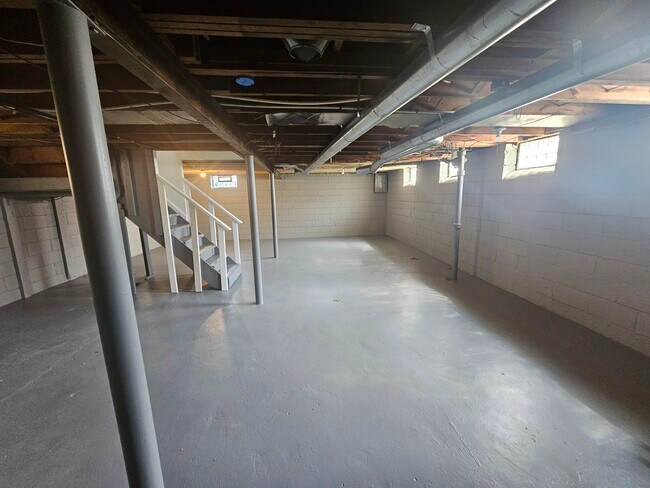 Building Photo - Ardmore