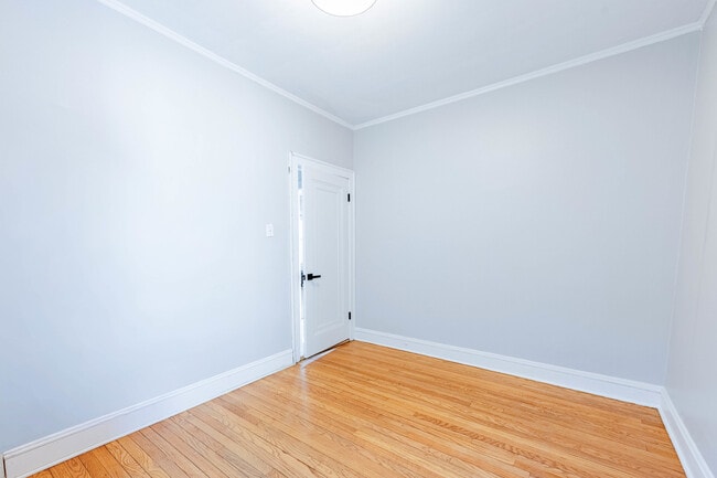 Building Photo - 2230 N Mulligan Ave