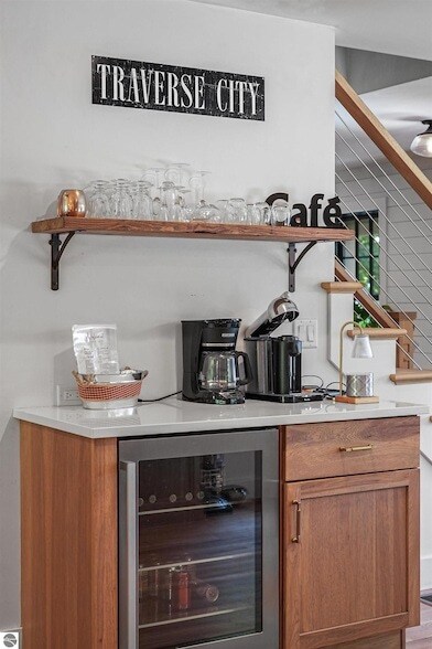 Building Photo - 7320 Peninsula Dr