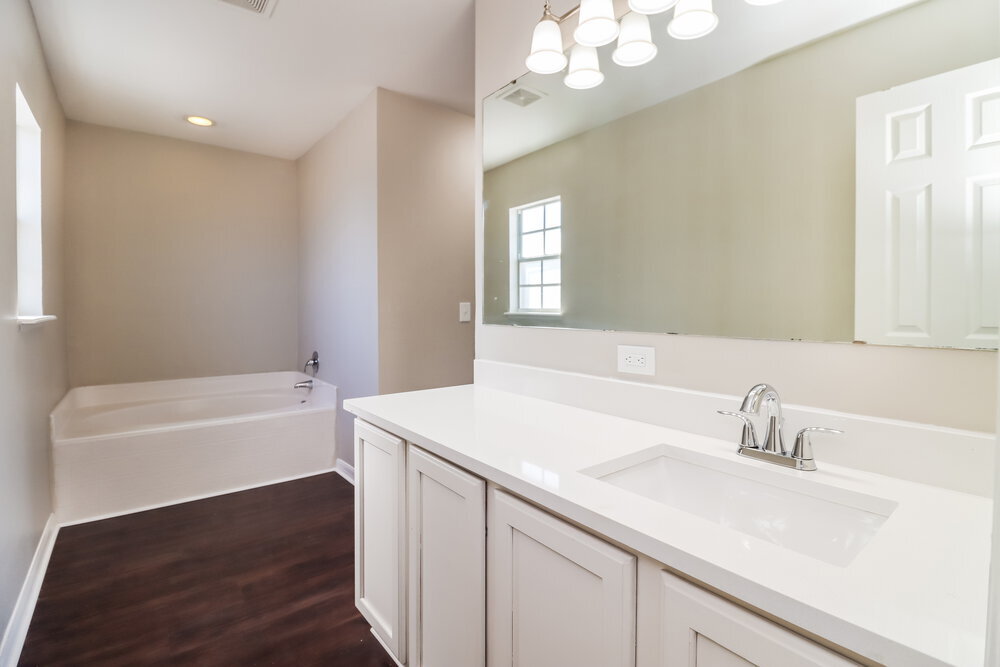 Building Photo - 10401 River Bream Dr