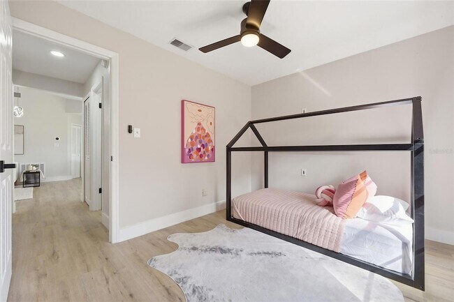 Building Photo - 645 Rosemere Cir