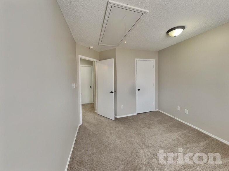 Building Photo - 3033 Winners Cir SW