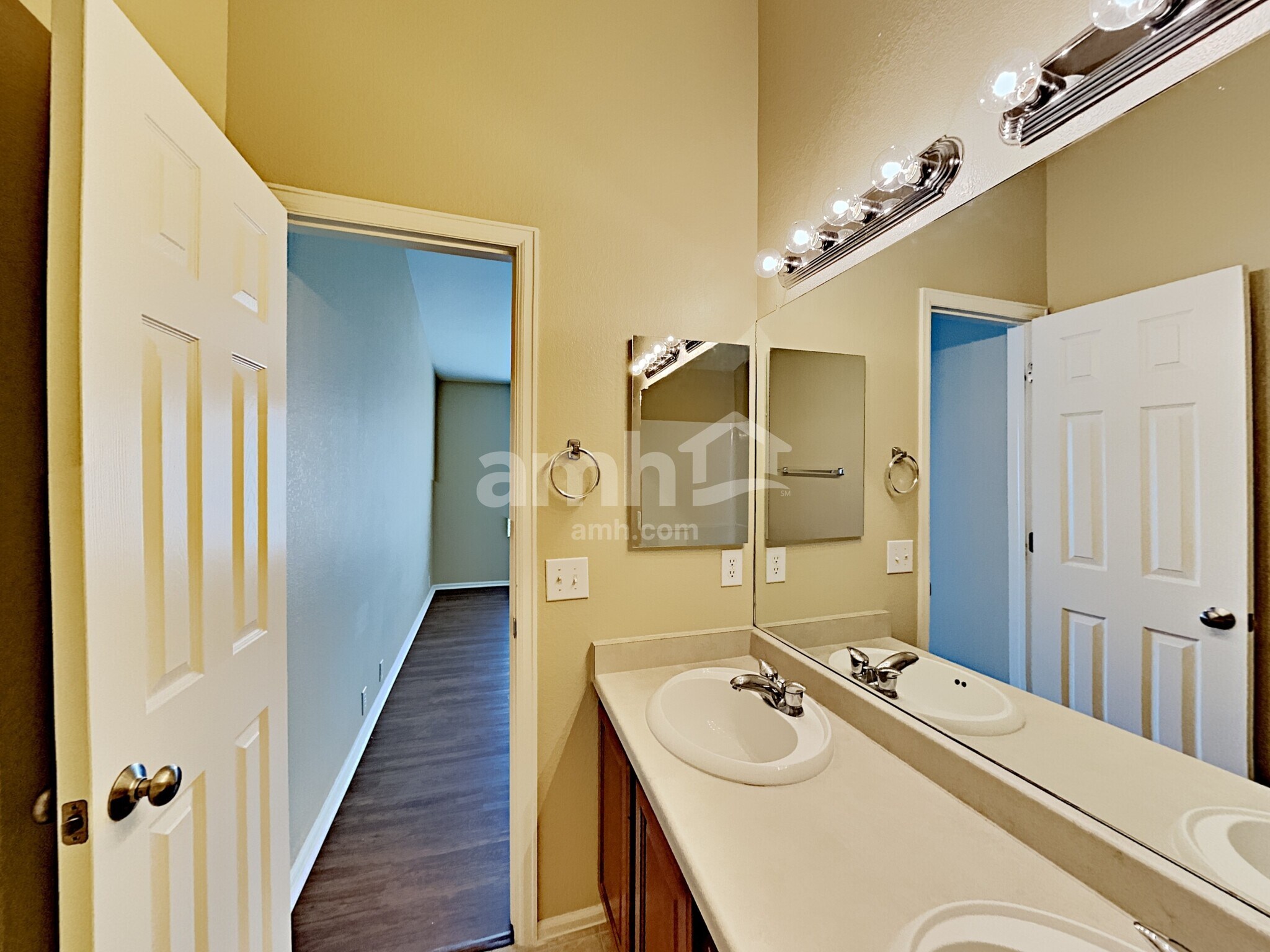 Building Photo - 209 Homestead Way