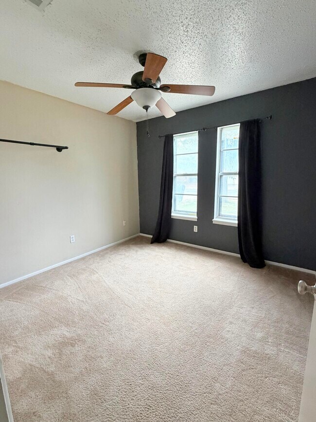 Building Photo - 2310 79th St