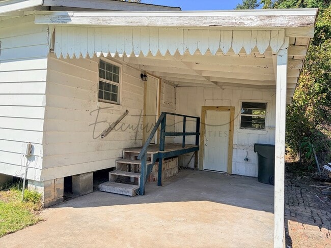 Building Photo - 3-Bedroom Home For Rent in Lake Charles