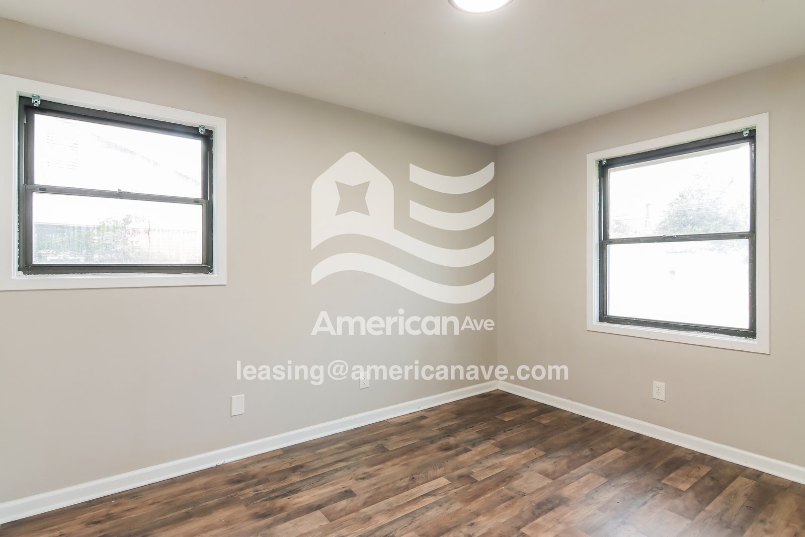 Building Photo - 856 Barklay Way