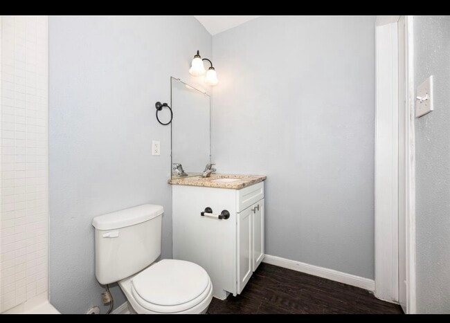 Building Photo - 2719 Virginia St