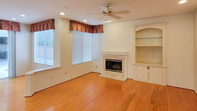Building Photo - 12138 Wooded Vista Ln