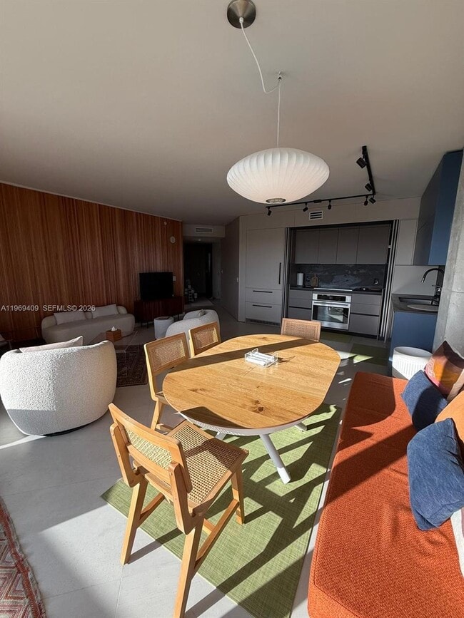 Building Photo - 4250 Biscayne Blvd