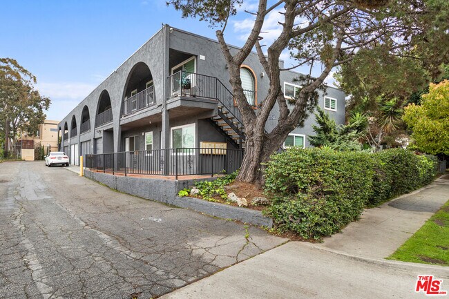 Building Photo - 1743 9th St