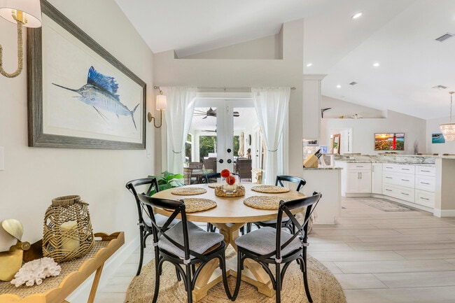 Building Photo - 15866 Alexander Run