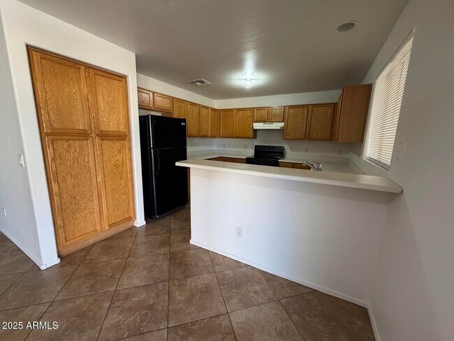 Building Photo - 4408 N 111th Ln