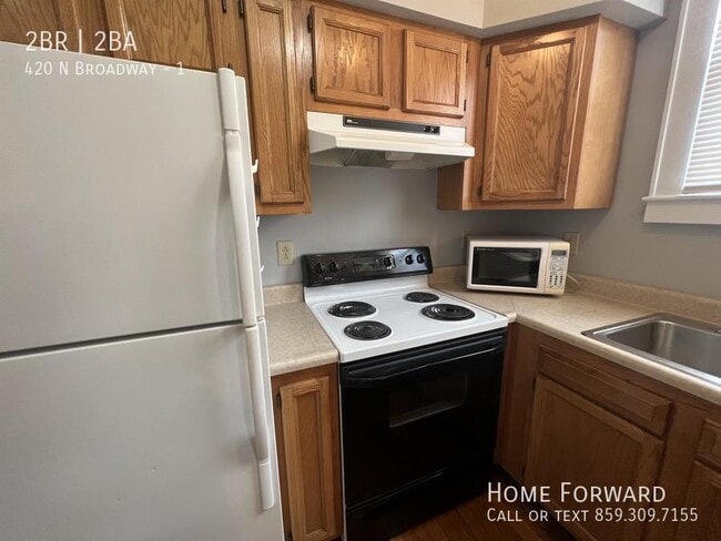 Building Photo - 420 N Broadway