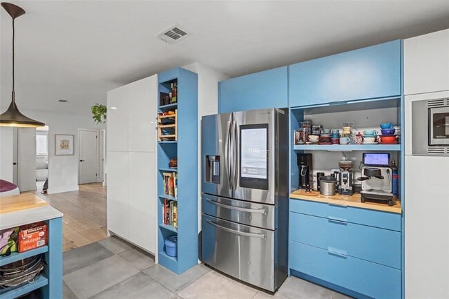 Building Photo - 5803 Shoal Creek Blvd