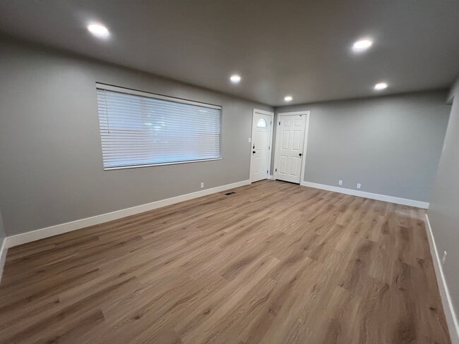 Building Photo - Home in Nephi, UT