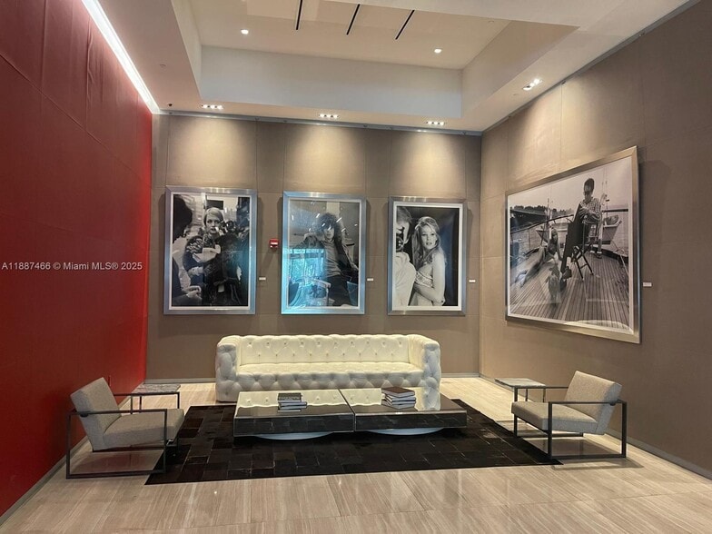 Building Photo - 1080 Brickell Ave