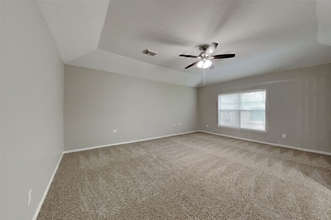 Building Photo - 22923 Rainbow Bend Ln