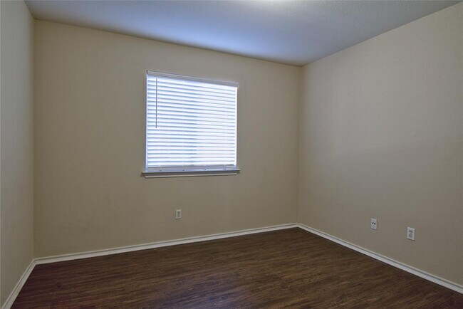 Building Photo - 1232 Kenneys Way