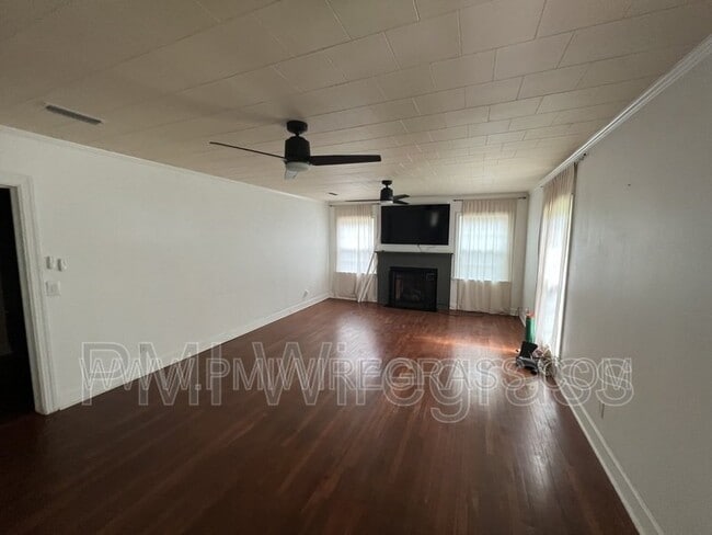 Building Photo - 106 Highland Dr