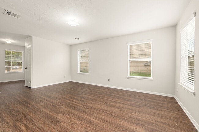 Building Photo - 21415 Partha Way